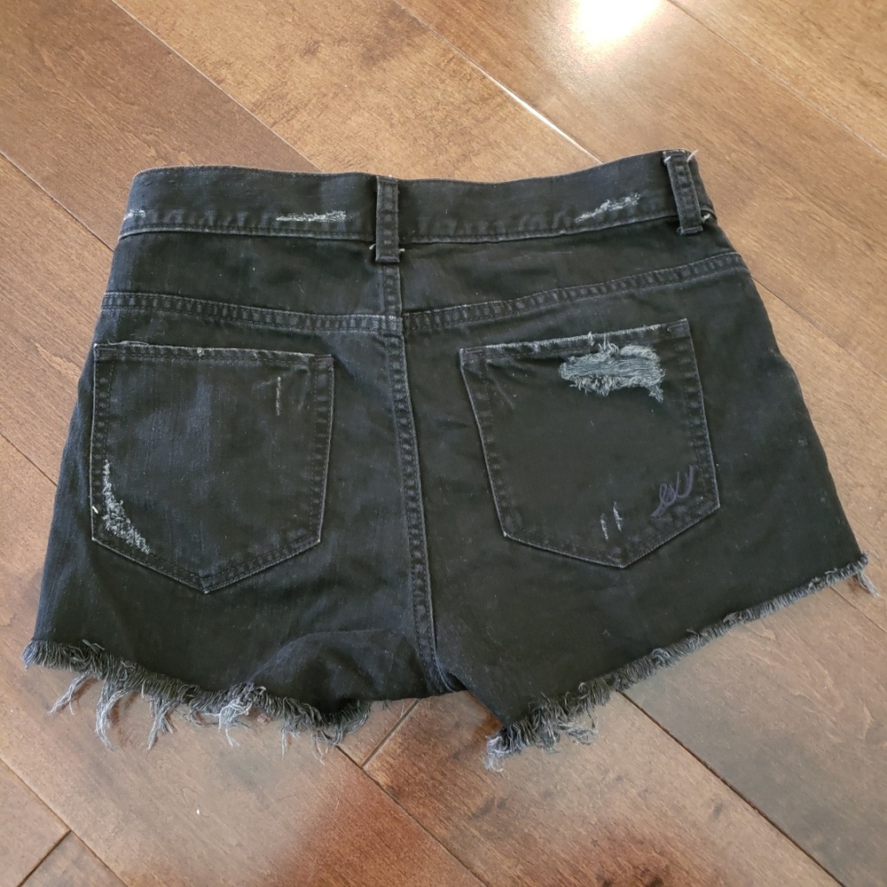 FINAL PRICE: Express Cutt Off Jean Short - Picture 2 of 2